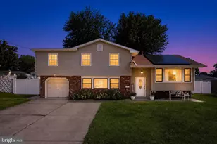 26 Holyoke Dr, Delran, NJ 08075 - Photo 1
