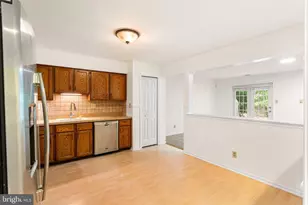 302 Berkshire Way, Marlton, NJ 08053 - Photo 9