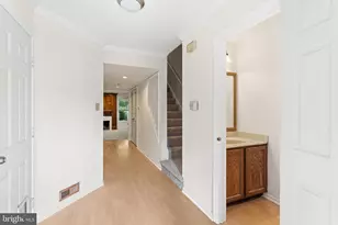 302 Berkshire Way, Marlton, NJ 08053 - Photo 5