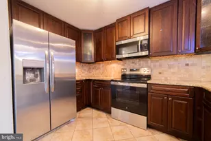 25 S Church Rd, Maple Shade, NJ 08052 - Photo 3