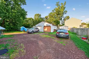 707 N Forklanding Rd, Maple Shade, NJ 08052 - Photo 25