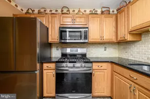 39 River Bank Dr, Florence, NJ 08554 - Photo 9
