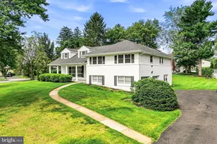 2500 Salem Dr, Cinnaminson, NJ 08077 - Photo 5