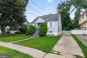 29 N Clinton Ave, Maple Shade, NJ 08052 - Photo 1