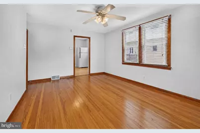29 N Clinton Avenue, Maple Shade, NJ 08052 - Photo 13
