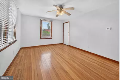 29 N Clinton Avenue, Maple Shade, NJ 08052 - Photo 15