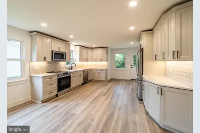 64 Huntington Drive, Southampton, NJ 08088 - Photo 7