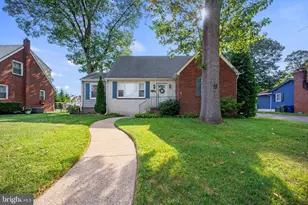 723 Filbert St, Palmyra, NJ 08065 - Photo 1