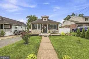 162 S Fellowship Rd, Maple Shade, NJ 08052 - Photo 1