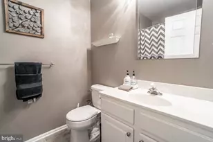 4805 Essex Ln, Mount Laurel, NJ 08054 - Photo 21