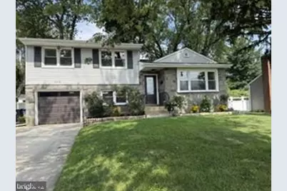 379 Boxwood Lane, Cinnaminson, NJ 08077 - Photo 1