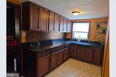 207 Washington Street, Fieldsboro, NJ 08505 - Photo 7