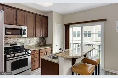 47 Riverwalk Boulevard, Burlington, NJ 08016 - Photo 7