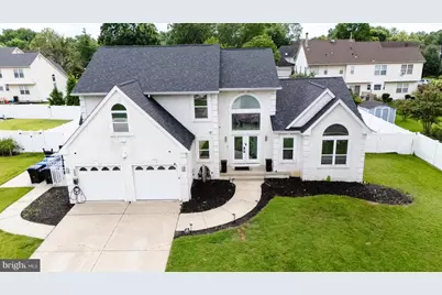 102 Smethwycke Drive, Cinnaminson, NJ 08077 - Photo 1