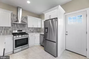 32 West St, Bordentown, NJ 08505 - Photo 17