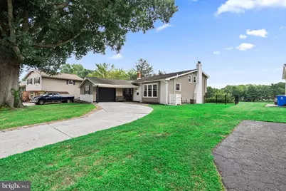 113 Ramblewood Parkway, Mount Laurel, NJ 08054 - Photo 3