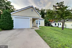 10 Stamford Pl, Southampton, NJ 08088 - Photo 23