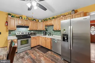 39 Teaberry St, Browns Mills, NJ 08015 - Photo 9