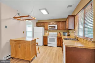 17 Dunstable Rd, Southampton, NJ 08088 - Photo 5