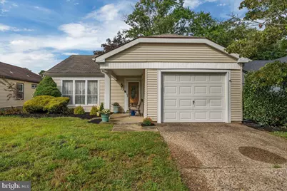 17 Dunstable Road, Southampton, NJ 08088 - Photo 1