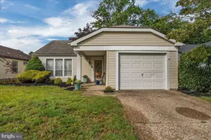 17 Dunstable Rd, Southampton, NJ 08088 - Photo 1