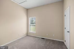 8 Quincy Manor Ln, Burlington, NJ 08016 - Photo 7