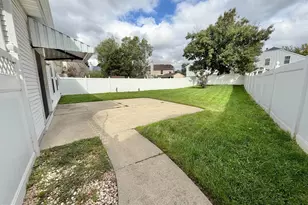15 Foxchase Dr, Burlington, NJ 08016 - Photo 35