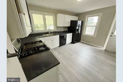 10 Watts Avenue, Burlington, NJ 08016 - Photo 7