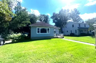 124 W Franklin Ave, Edgewater Park, NJ 08010 - Photo 3