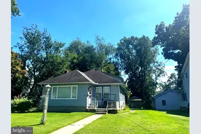 124 W Franklin Avenue W, Edgewater Park, NJ 08010 - Photo 1