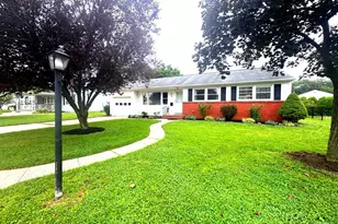 538 Fordham Ave, Burlington, NJ 08016 - Photo 1