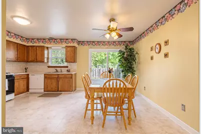 7 Norfolk Court, Bordentown, NJ 08505 - Photo 9
