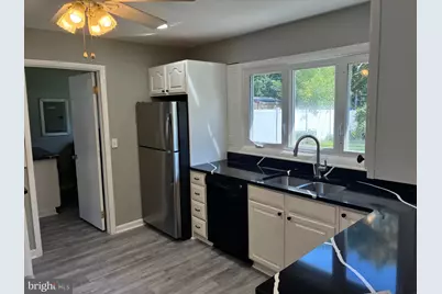 18 Glover Lane, Willingborough, NJ 08046 - Photo 5