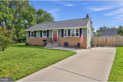 306 Veterans Drive, Palmyra, NJ 08065 - Photo 1