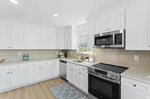 24 Falmouth Dr, Mount Laurel, NJ 08054 - Photo 9