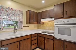 38 Northgate Ln, Willingborough, NJ 08046 - Photo 5