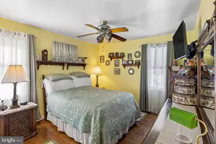 56 S Fellowship Rd, Maple Shade, NJ 08052 - Photo 13