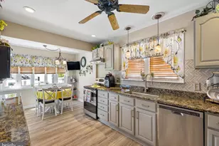 56 S Fellowship Rd, Maple Shade, NJ 08052 - Photo 11