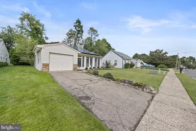 139 Huntington Drive, Southampton, NJ 08088 - Photo 3