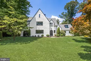 863 Golf View Rd, Moorestown, NJ 08057 - Photo 1