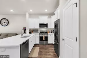 29 Katherine Dr, Burlington, NJ 08016 - Photo 9