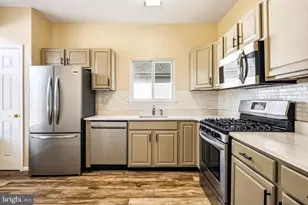55 Warwick Way, Southampton, NJ 08088 - Photo 3