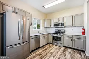 55 Warwick Way, Southampton, NJ 08088 - Photo 5
