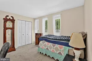 25 S Church Rd, Maple Shade, NJ 08052 - Photo 19