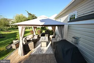 25 Abrams Dr, Florence, NJ 08518 - Photo 27