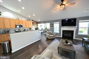 25 Abrams Dr, Florence, NJ 08518 - Photo 5