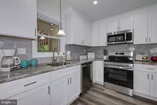 130 Dorchester Dr, Southampton Twp, NJ 08088 - Photo 11