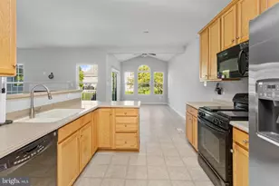 21 Applegate Dr, Florence, NJ 08518 - Photo 13