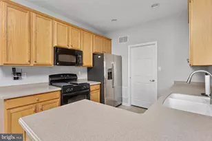 21 Applegate Dr, Florence, NJ 08518 - Photo 11