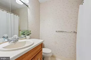 319 Wagon Wheel Cir, Mansfield Township, NJ 08022 - Photo 19